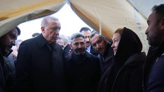 Cumhurbaşkanı Erdoğan, çadır kenti ziyaret etti