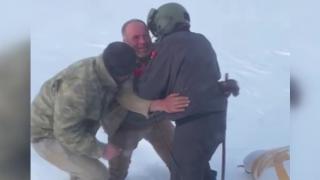 Umuda el sallamıştı... Helikopterle gelen yardıma sevinen depremzede o anları anlattı