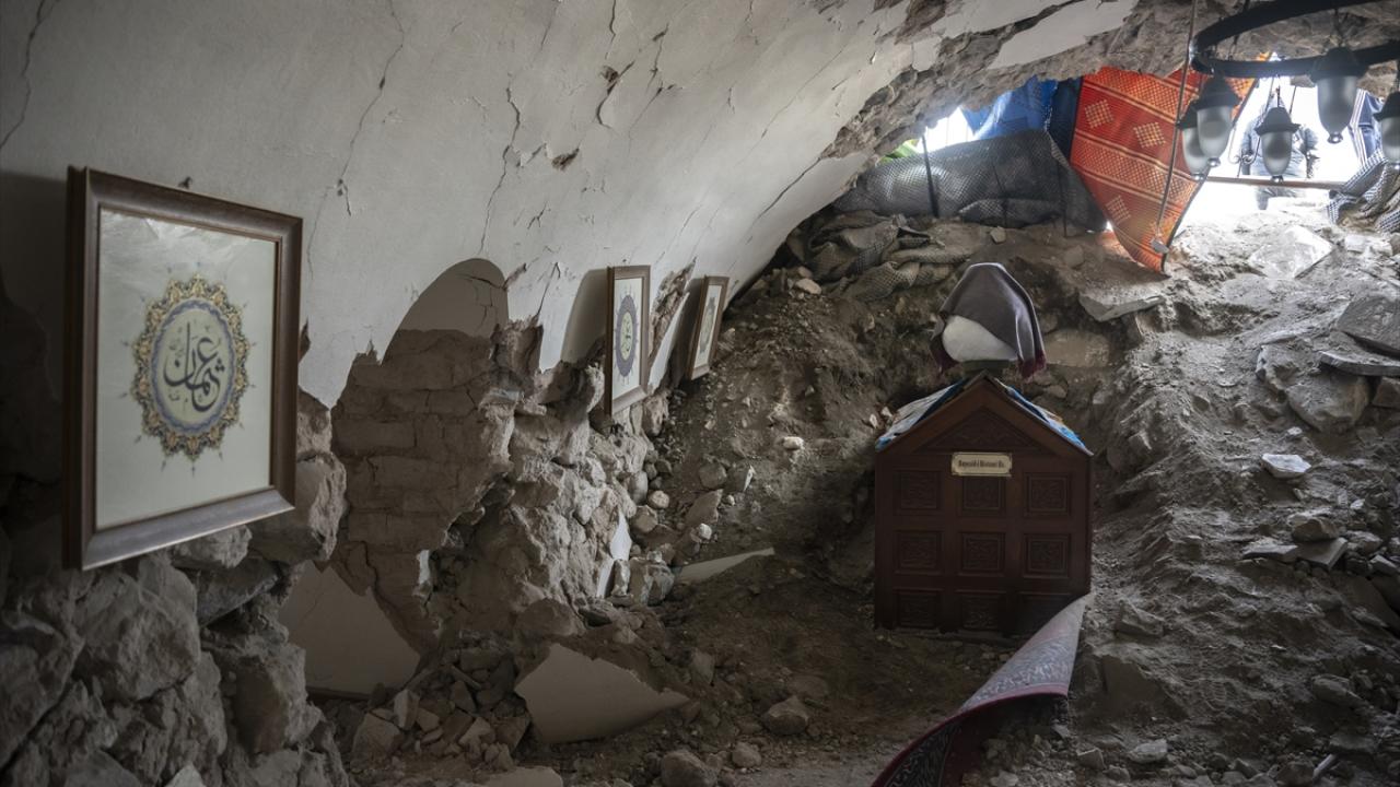 "Türbenin zarar görmesinden dolayı üzgünüz"