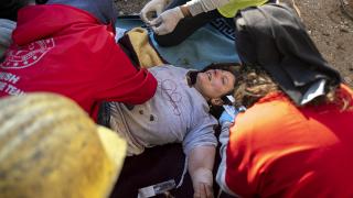 Enkazda 228. saat mucizesi: Bir kadın ve iki çocuk sağ çıkarıldı