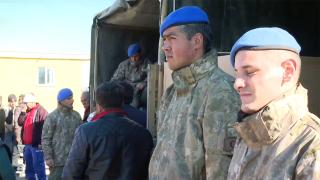 Pençe Kilit bölgesinin kahraman komandoları afetzedelerin yanında