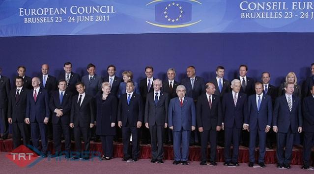 AB Zirvesinde Gündem Komşunun Borcu