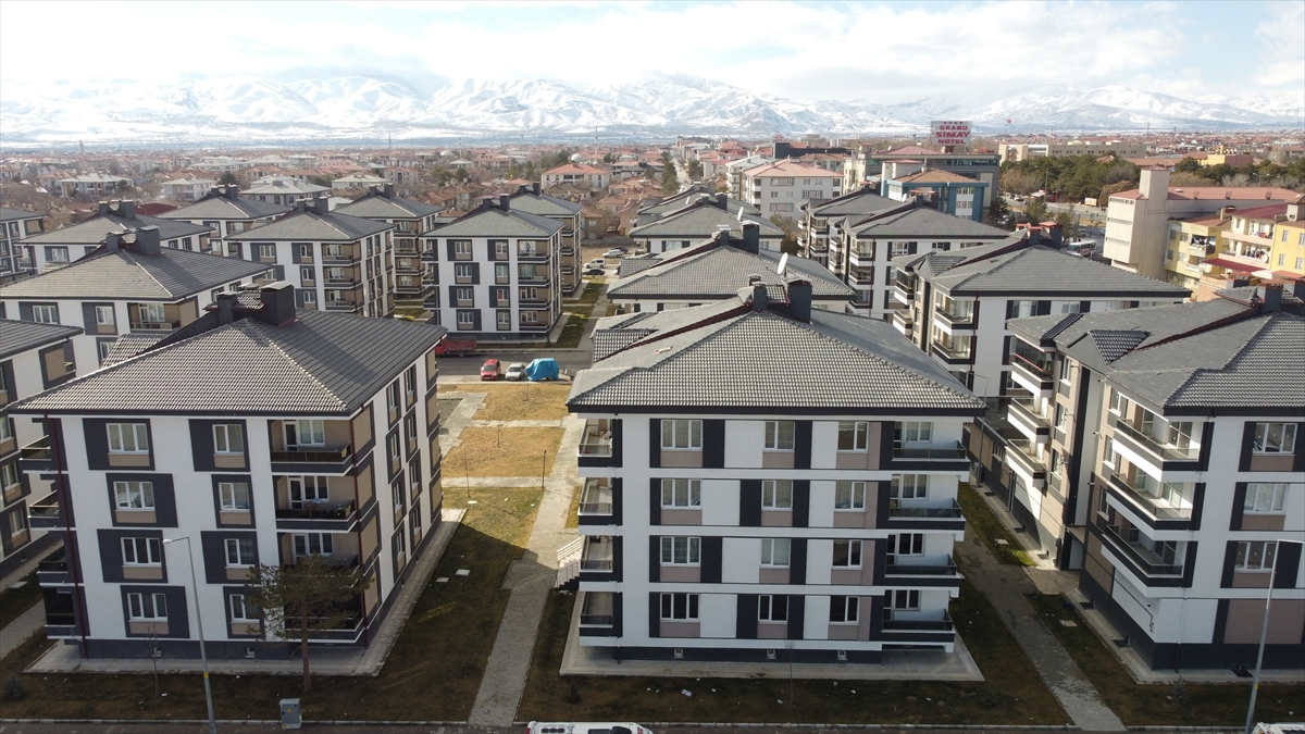 "Bireysel olarak da kentsel dönüşüme katkı sunan insanımız çok"