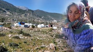 61 yaşındaki depremzede: Önce kuzenlerimi kurtarın