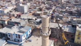 Siverek'te riskli yapıların yıkımına başlandı