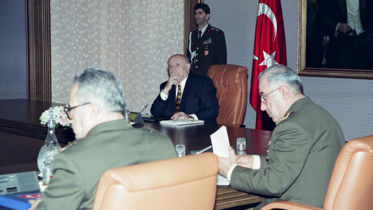 Demirel, endişelerini içeren mektup gönderdi