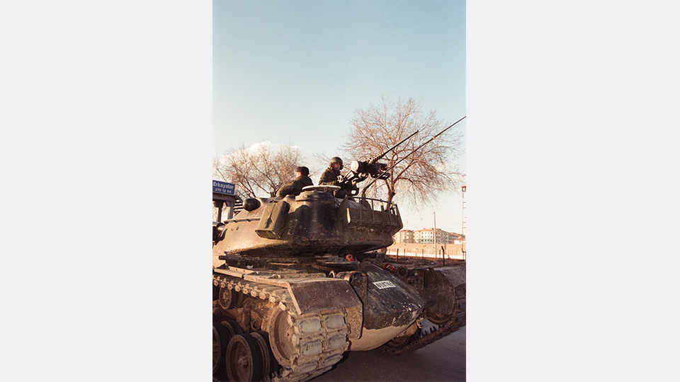 "Erbakan, hükümetin istifasını sundu"