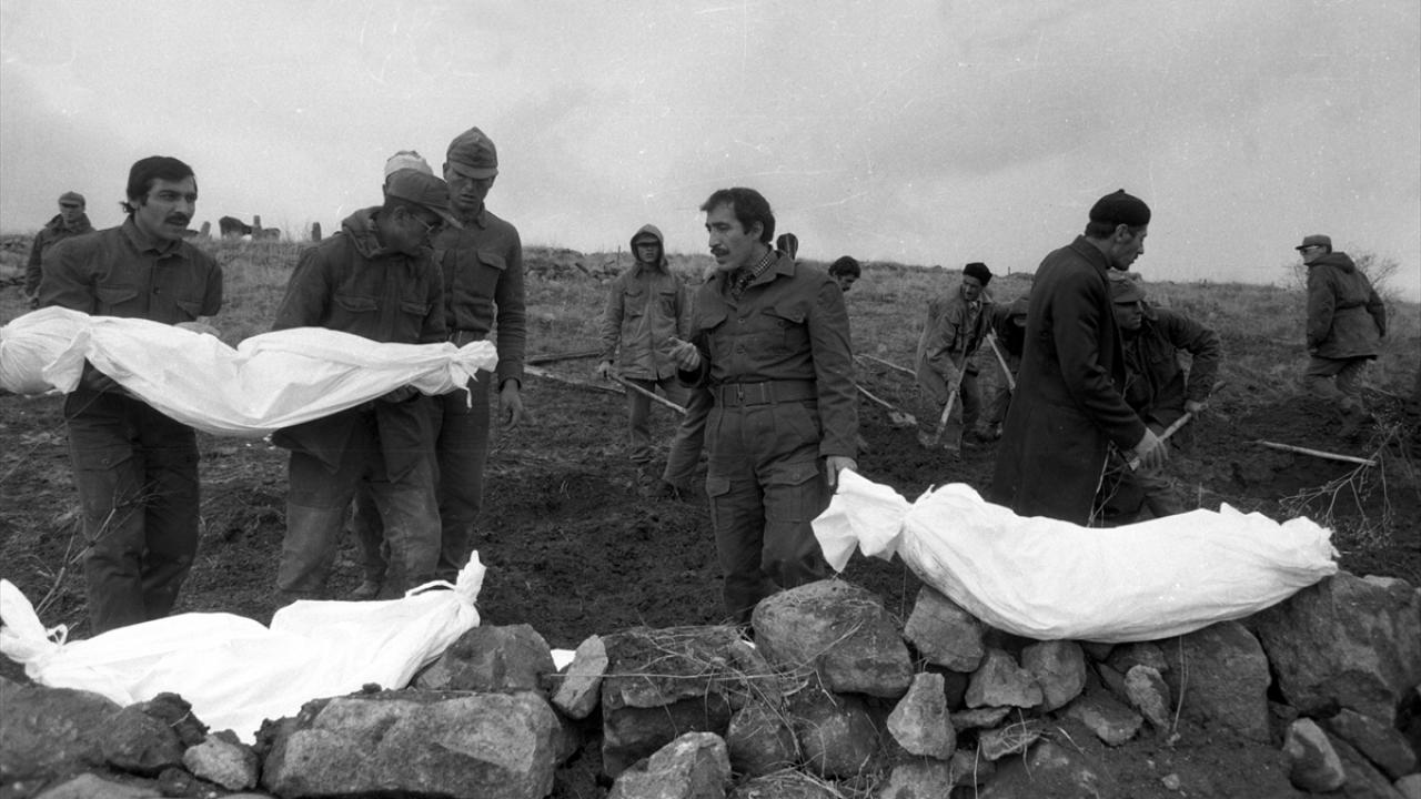 -1983 Erzurum Depremi (6,8)