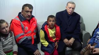 Cumhurbaşkanı Erdoğan, Doğanşehir'deki konteyner kenti ziyaret etti