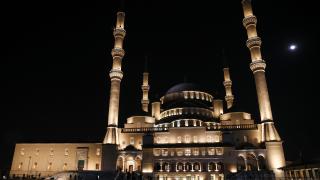 Berat Kandili tüm yurtta idrak edildi