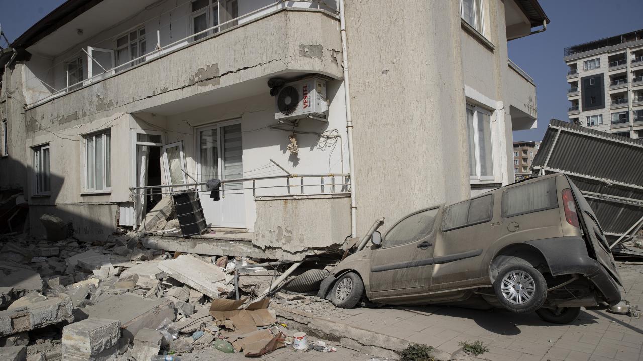 Dolgu duvar hasarları