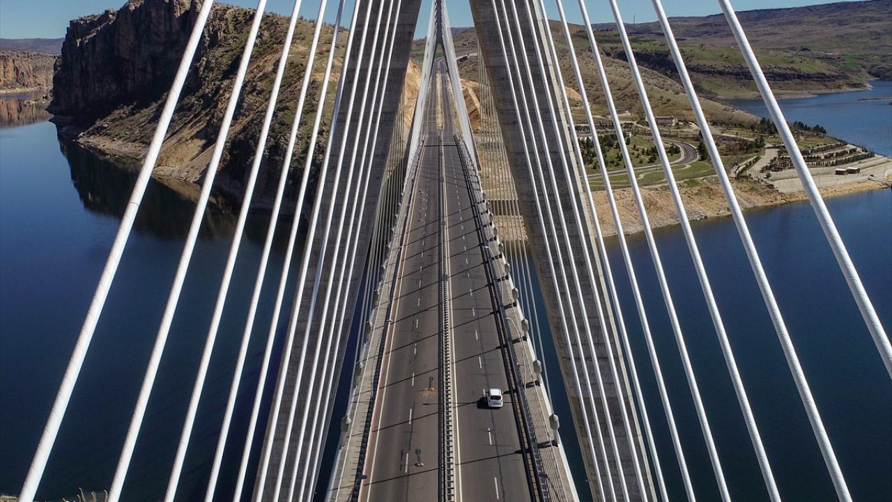 "Yardımlar bu köprüden deprem bölgesine ulaştı"