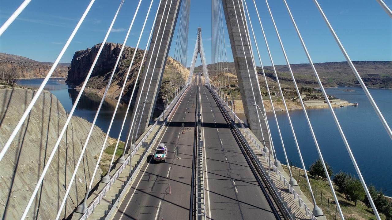 "Doğu`ya açılan kapımız konumunda"