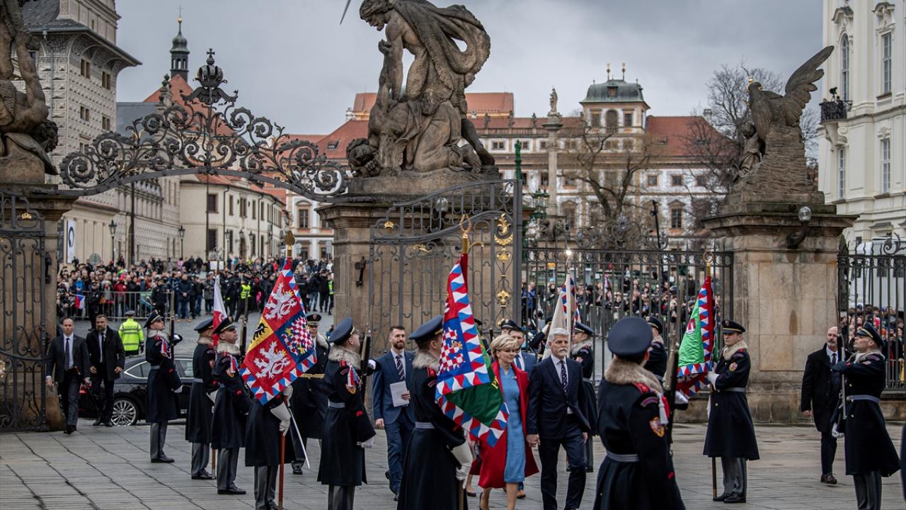 "Balkanlar`da 53 BM askerini ateş çemberinden çıkardı"