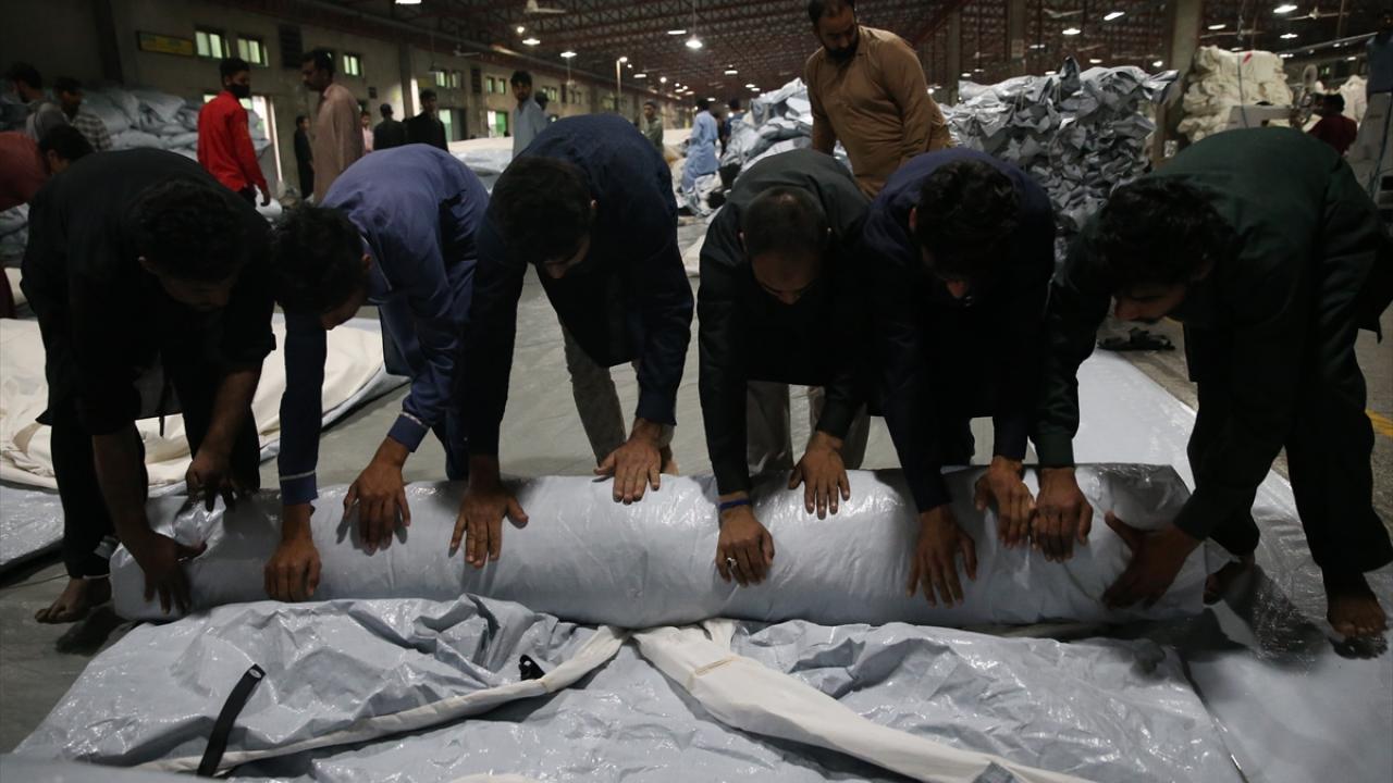 "Türk kardeşlerimiz için 24 saat çalışıyoruz"