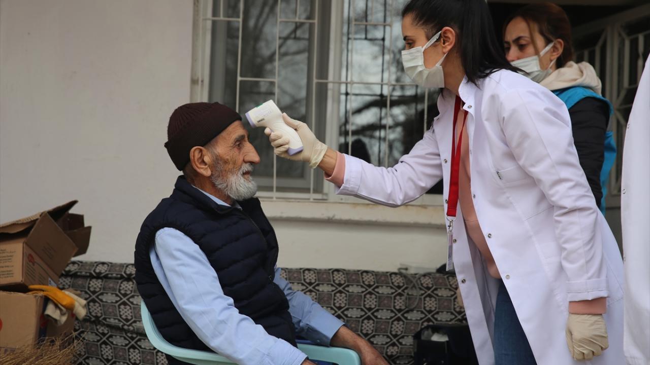 "Doktora ihtiyacı olan hastalara ulaşıyoruz"