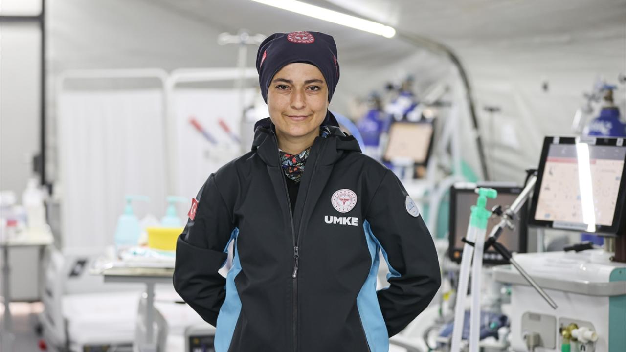 Hatay'da sağlıkçılar 14 Mart Tıp Bayramı'na buruk girdi