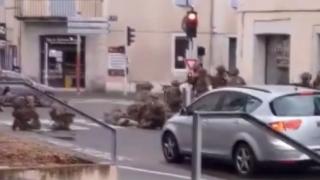 Fransa’da şehrin göbeğinde askeri tatbikat