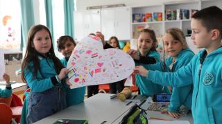Bosna Hersek'teki TMV'li öğrenciler, depremzede akranlarına birlik mesajı gönderdi