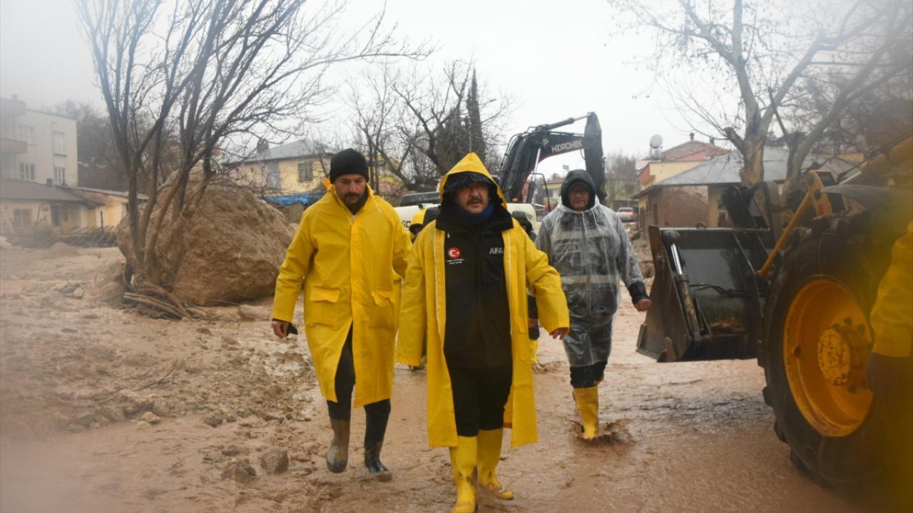 "1 vatandaşımız vefat etti, 4 vatandaşımız kayıp"