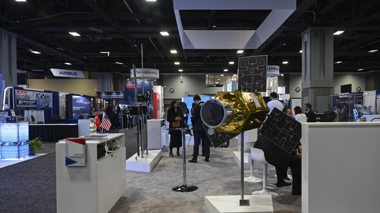 TÜRKSAT, yerli ve milli ürünlerini sergiledi