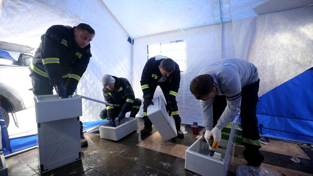 Trakya'dan gelen "enerji timleri" Kahramanmaraşlı afetzedeler için görev başında