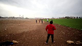 Çadırkentteki çocukların futbol tutkusu