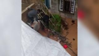 4 kişilik aile sele uykuda yakalandı