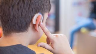 Bebeklikte başlayan taramalar işitme kayıplarını önlüyor