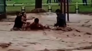 Sele kapılan baba kızın hayatını böyle kurtardılar