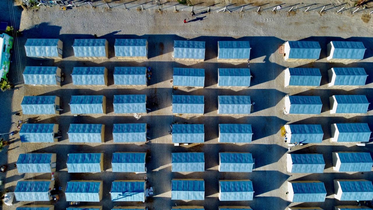 Depremzedeler için 2 bin 500 konteyner kurulacak