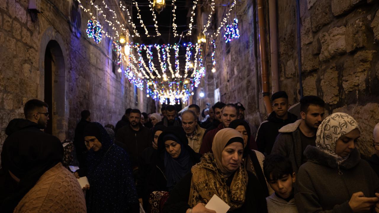 AKSA`YA GİDEN YOL: BAB HUTTA MAHALLESİ