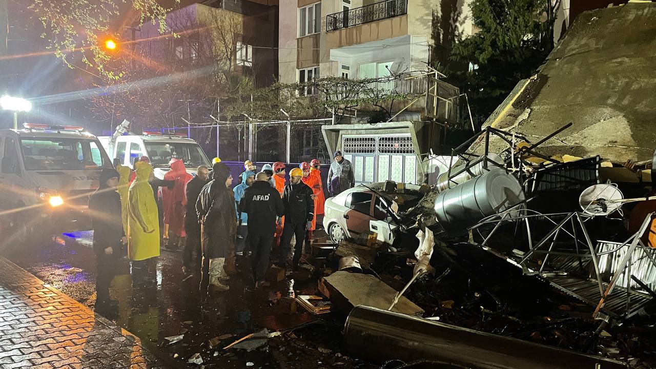 Binada arama kurtarma çalışması başlatıldı