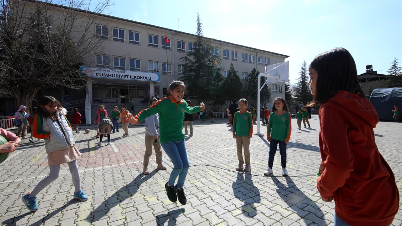 Malatya`da 8 ilçede eğitim başladı