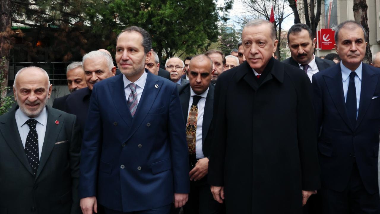 Cumhurbaşkanı Erdoğan, Erbakan ile görüştü TRT Haber Foto Galeri