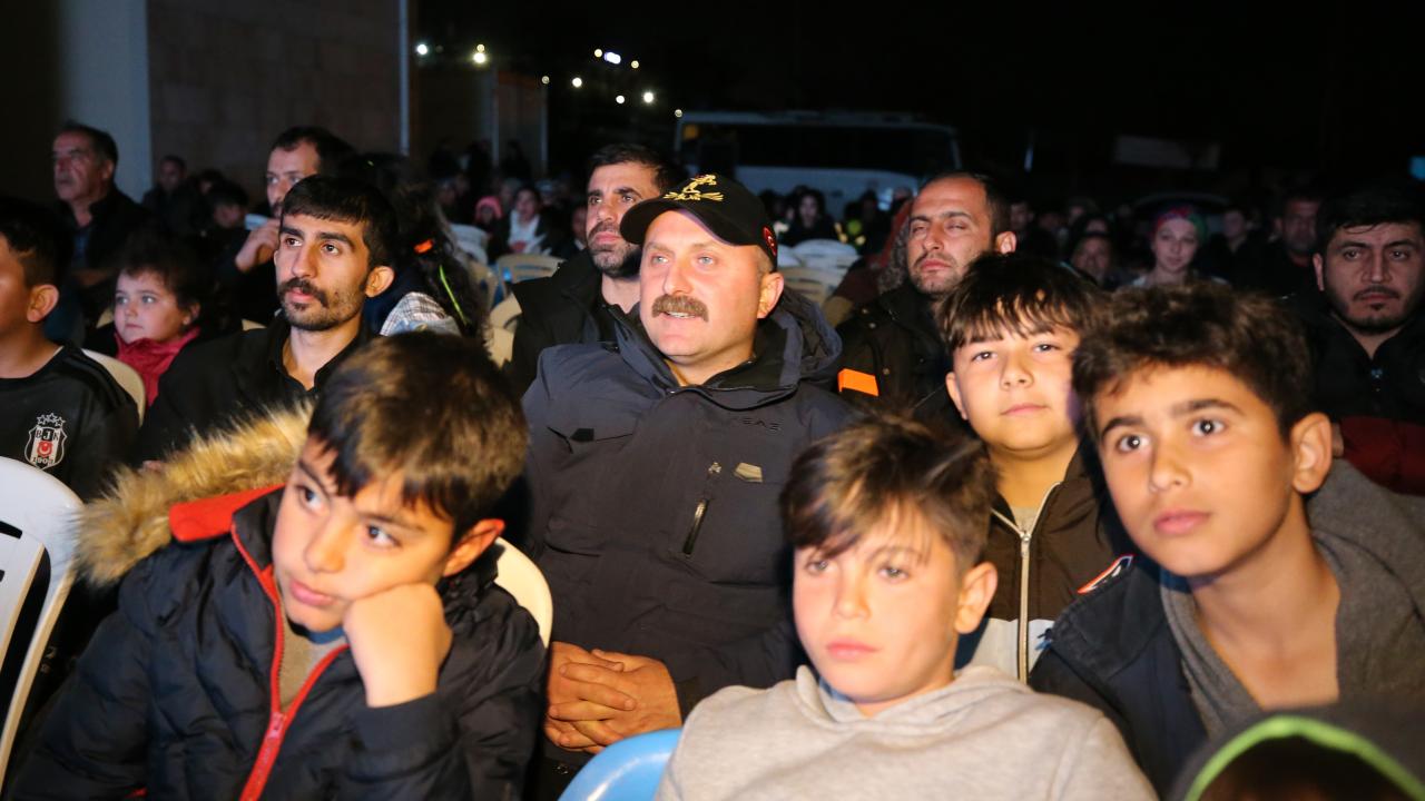 Koordinatör valiler de maç heyecanına ortak oldu