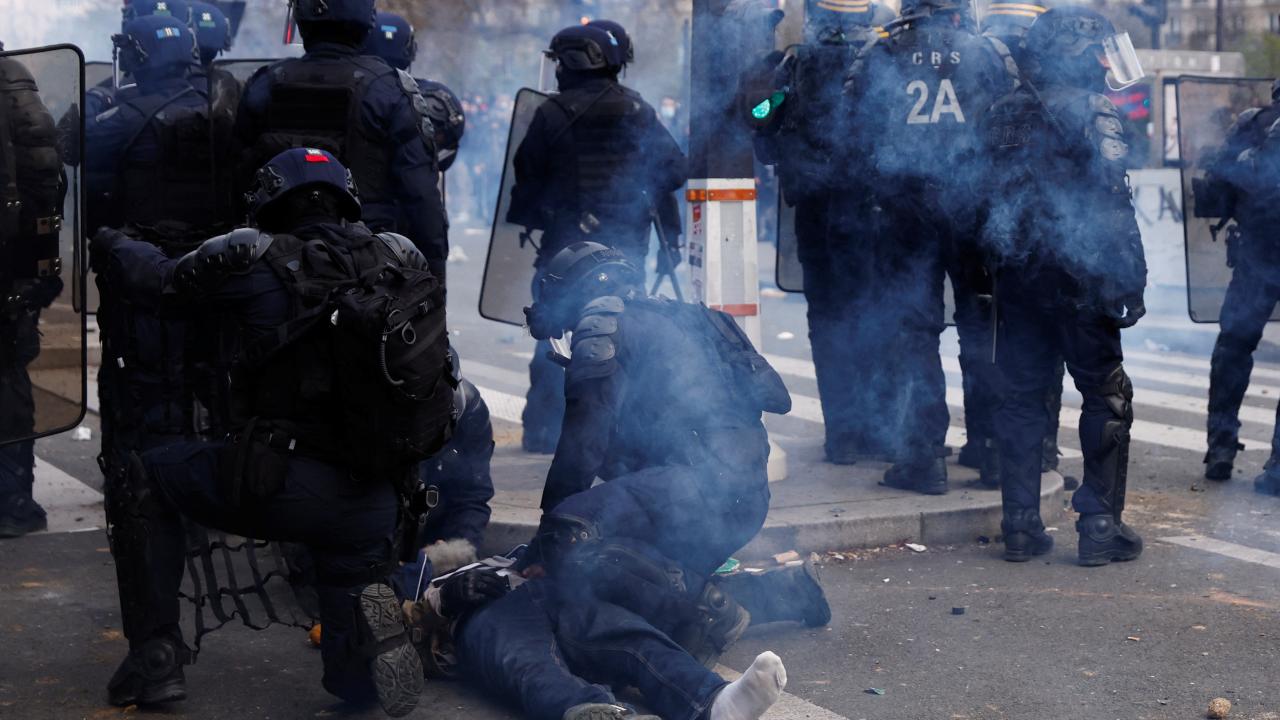 Sendikalar, reforma karşı mücadeleye "devam" dedi