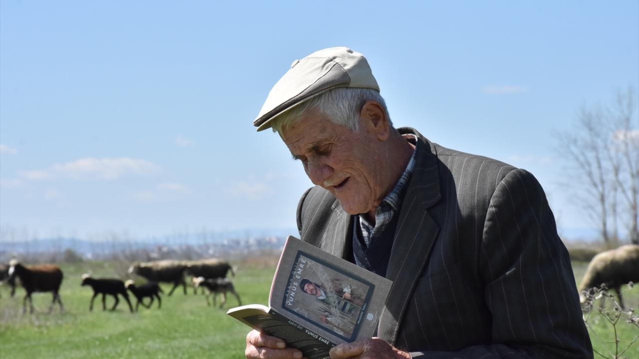 "O fotoğraftaki kitabı da yarıya kadar okudum"