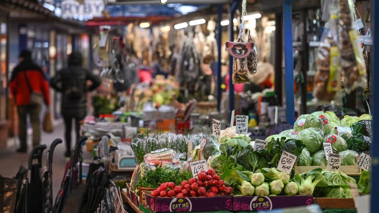 Polonya'da yıllık enflasyon martta yüzde 16,2'ye geriledi
