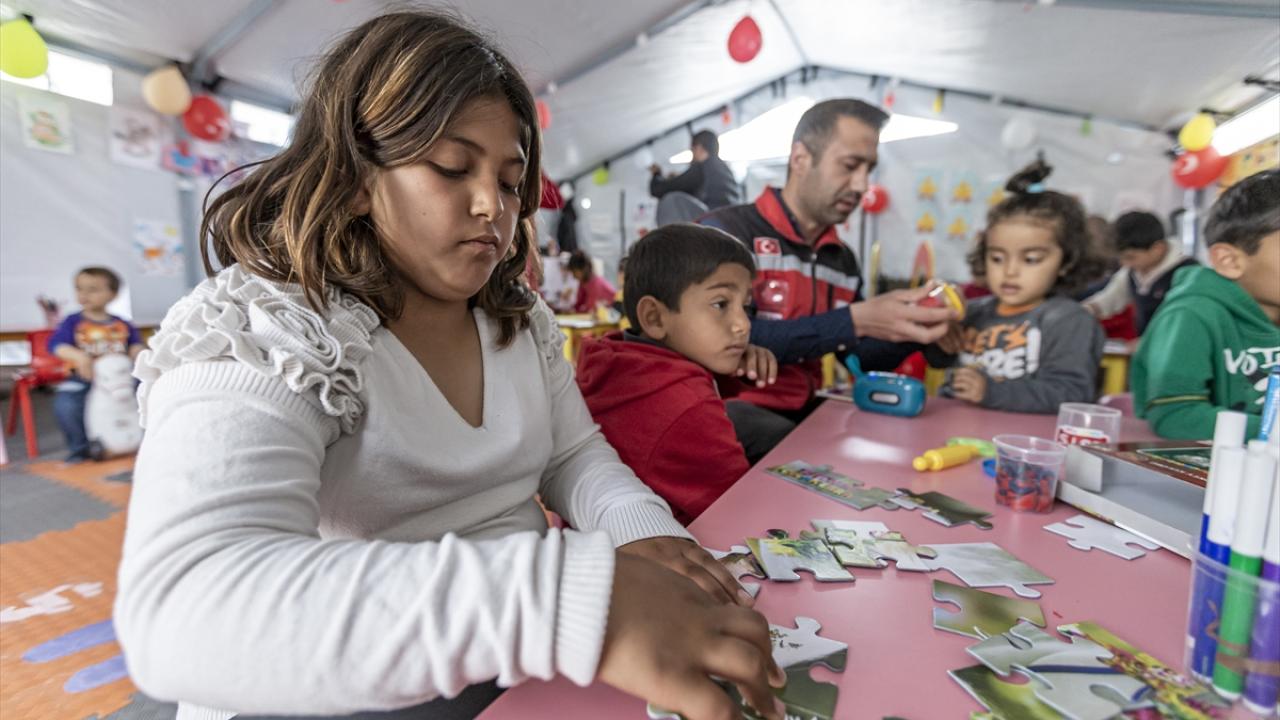 3 bin depremzedeye ulaşıldı