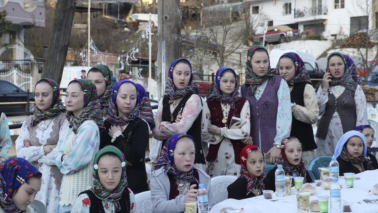 "Burada gençlerimizle iftarda buluştuk"