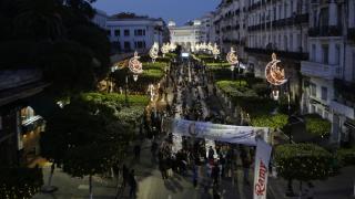 Cezayirliler 4 yıl aradan sonra toplu iftarlarda buluşuyor