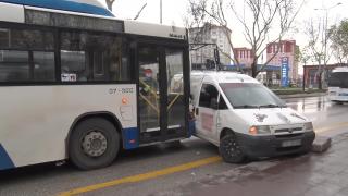Ankara'da otobüs şoförü, tartıştığı sürücünün aracını sürükledi