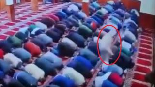 ABD'de imam namaz kıldırırken bıçaklandı
