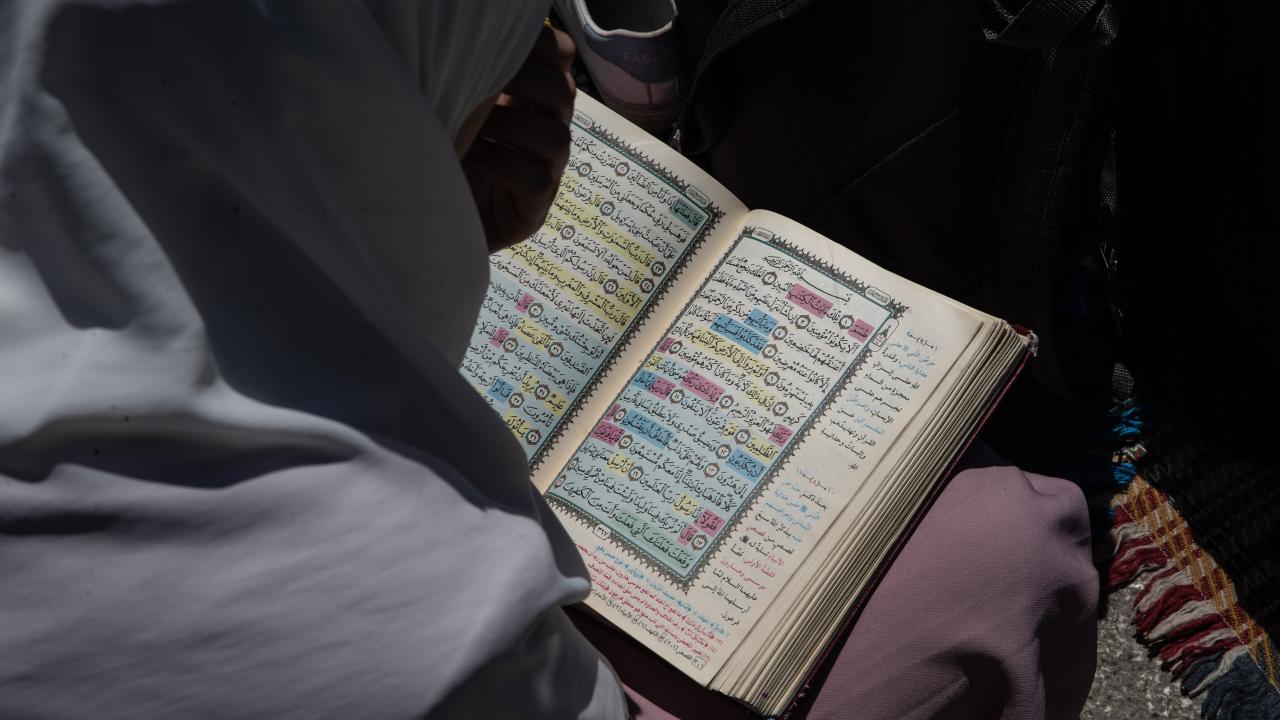 İsrail güçleri Batı Şeria`daki Filistinlilerin Kudüs`e girişini kısıtladı