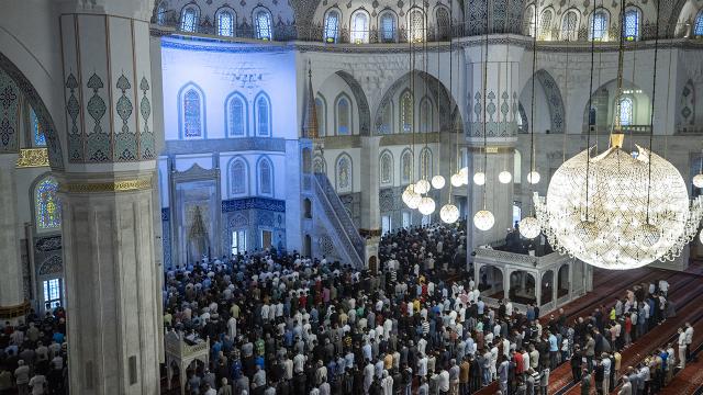 Diyanet İşleri Başkanlığı, Kurban Bayramı için il il namaz saatlerini açıkladı