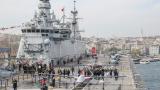 TCG Anadolu gemisi kapılarını ziyaretçilere açtı