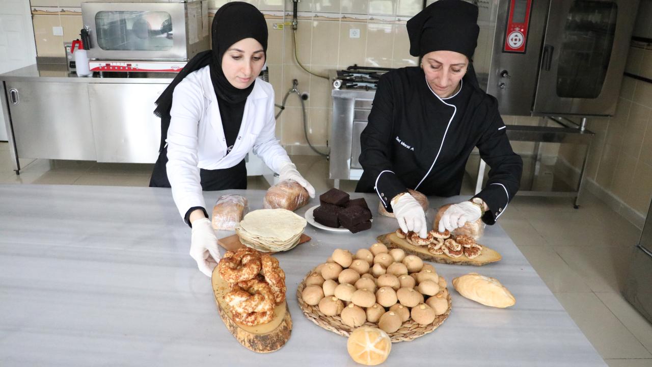 "Merkez 4 ilçe ve bağlı köylere ürünlerimizi ulaştırıyoruz"