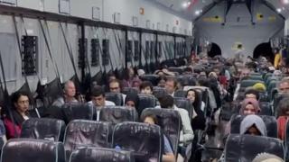 Sudan'daki Türk vatandaşları TSK'ya ait uçaklarla tahliye ediliyor