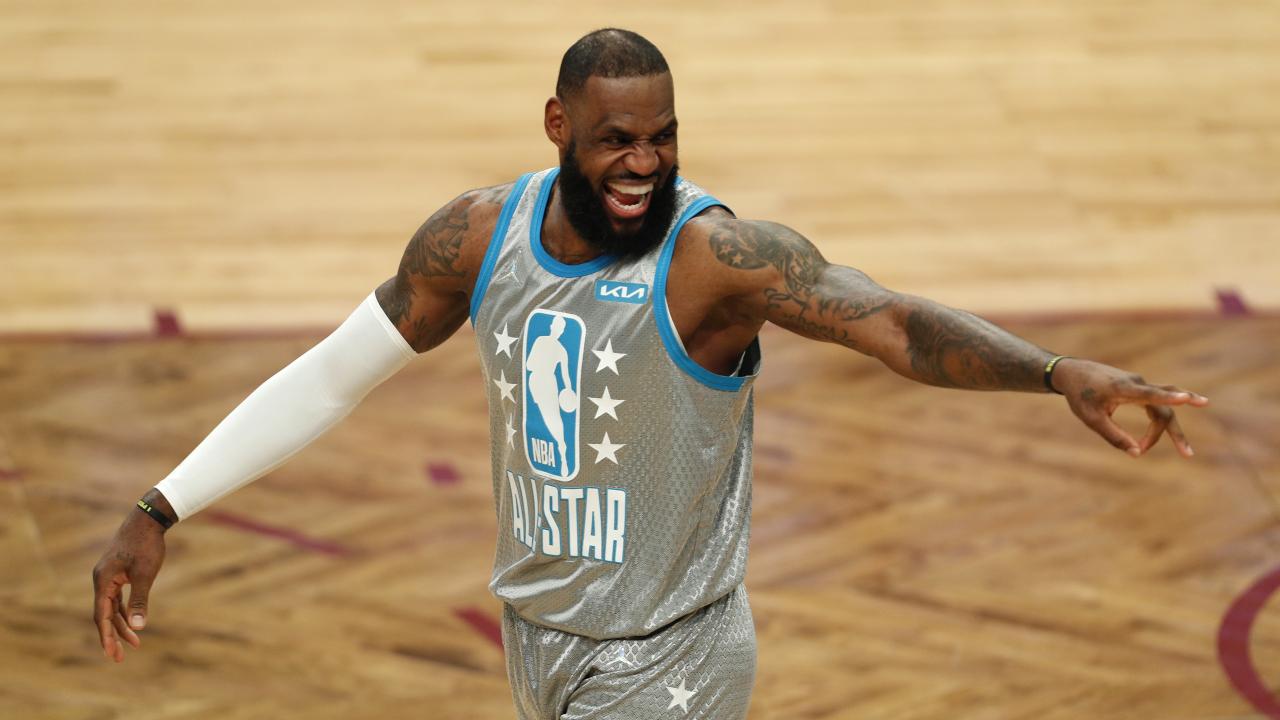 LeBron James (Basketbolcu) (119,5 milyon dolar)